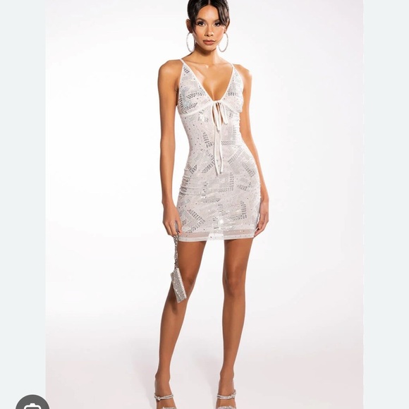 AKIRA Dresses & Skirts - RHINESTONE White AKIRA Spaghetti Strap Slip Dress size L